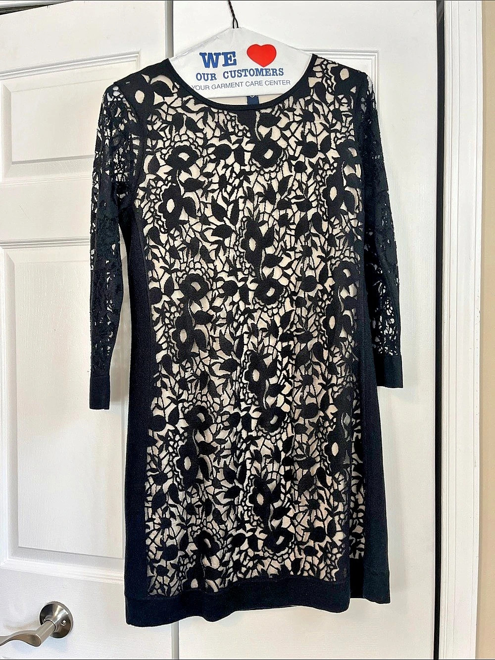 Magaschoni Floral Lace 40Dress in Black Like New